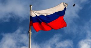 Rússia tenta abrir corredores humanitários na Ucrânia nesta segunda
