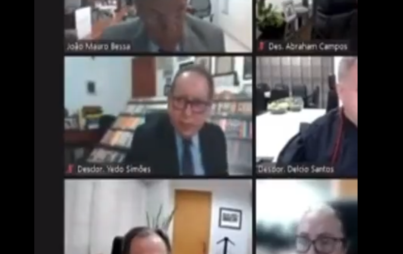 Painel do desembargador Yedo Simões caiu durante sessão online. Imagem: Reprodução