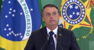 Bolsonaro discursando