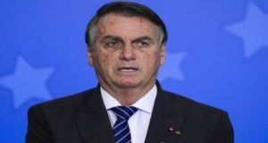Bolsonaro critica ministros do STF