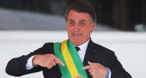 Bolsonaro vai levar radicais em comitiva oficial à Rússia