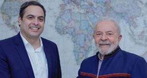 Lula se reúne com o governador de Pernambuco, Paulo Câmara (PSB) e fecha acordo sobre candidatura ao governo do estado.