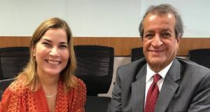 Mayra Pinheiro anunciou a filiação com uma foto ao lado do presidente da sigla, Valdemar Costa Neto