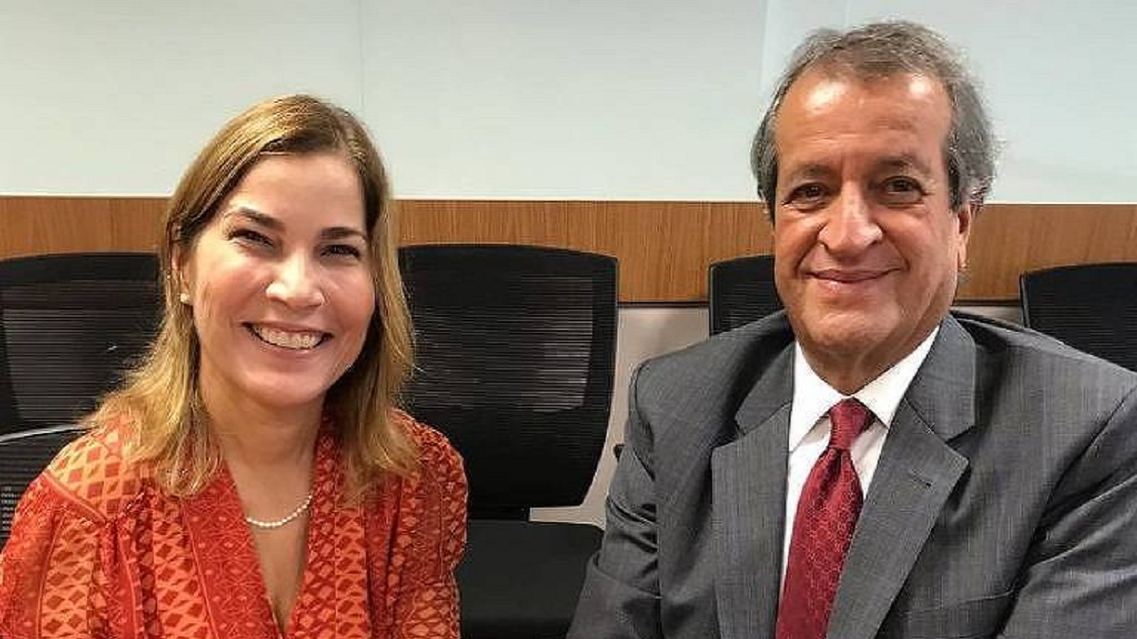 Mayra Pinheiro anunciou a filiação com uma foto ao lado do presidente da sigla, Valdemar Costa Neto