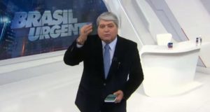 Datena discute com bombeiros e pela polícia