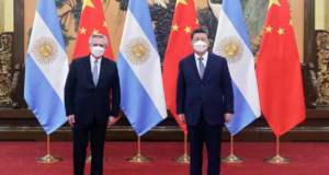 Argentina terá investimentos bilionários. Presidente do país se encontra com Xi Jinping, que governa a China.