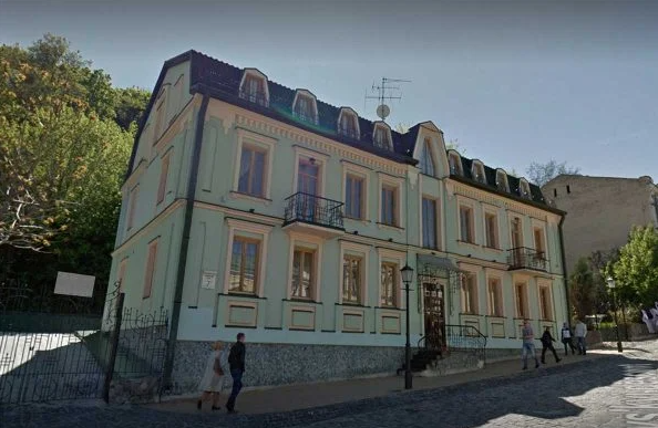 Foto do prédio da embaixada do Brasil em Kiev, na Ucrânia.