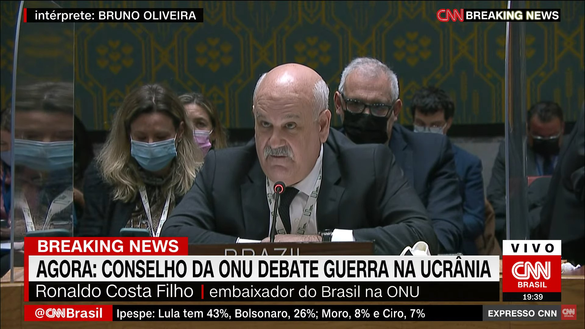 Pressionado por EUA, Brasil vota contra invasão da Rússia à Ucrânia. Foto do embaixador brasileiro em uma reunião na ONU.