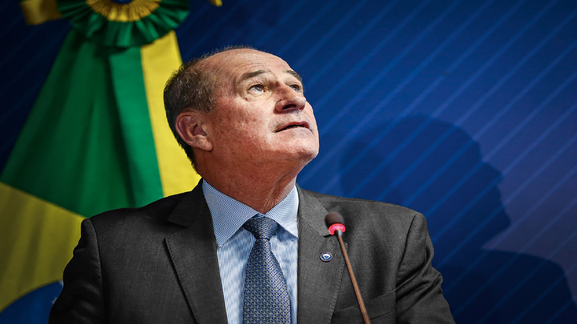 General Fernando Azevedo: defende urnas eletrônicas e enquadra Bolsonaro