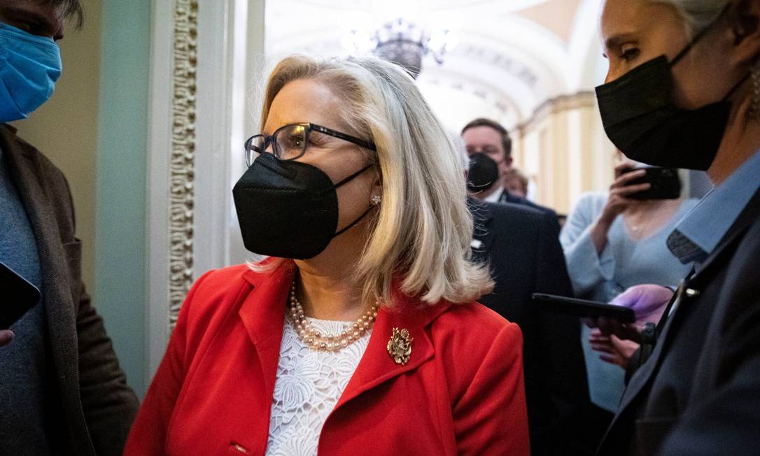 Deputada Liz Cheney, do Partido Republicano, que participa das investigações da Câmara sobre a invasão do Capitólio. Foto: Al Drago/New York Times