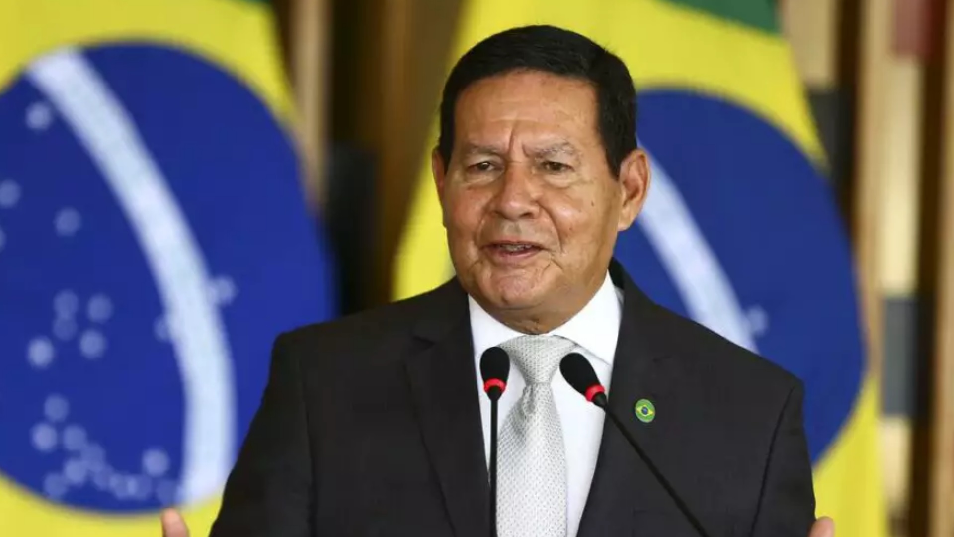 Mourão comenta tensão na Ucrânia