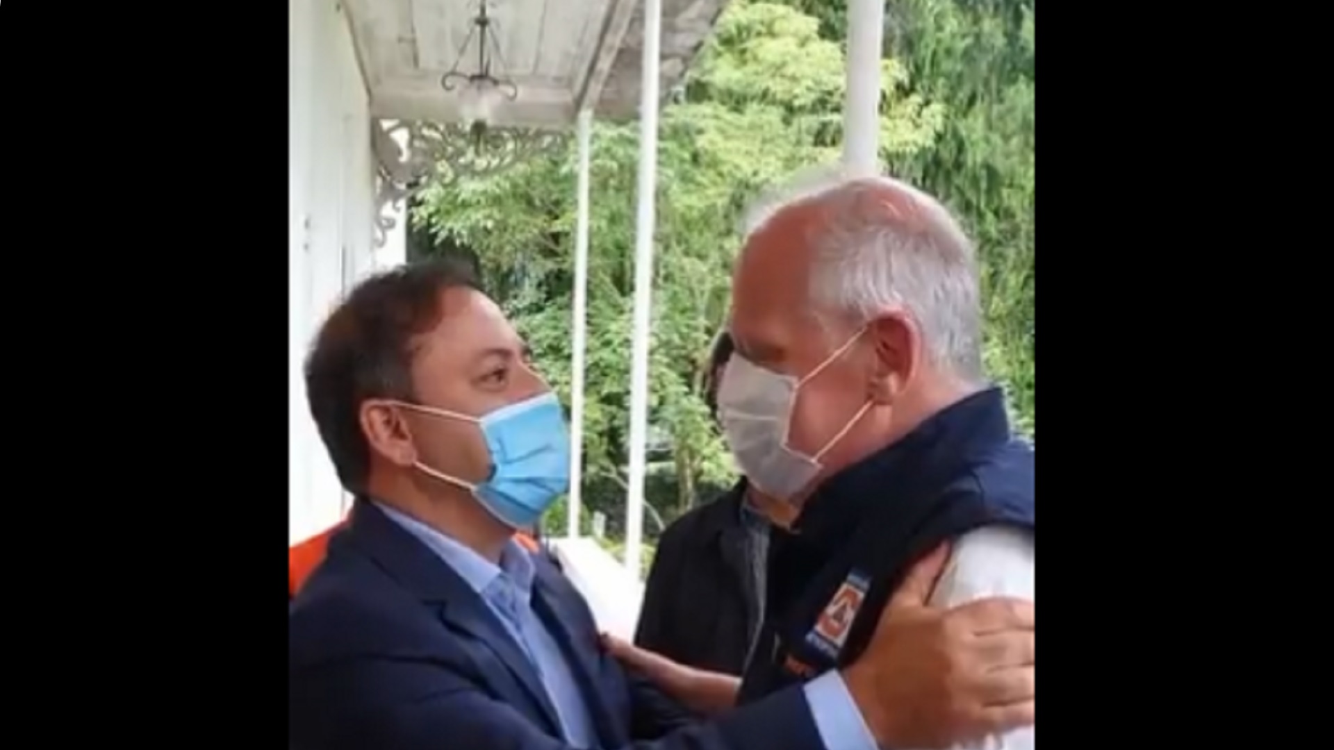 Rodrigo Neves se reúne com prefeito de Petrópolis