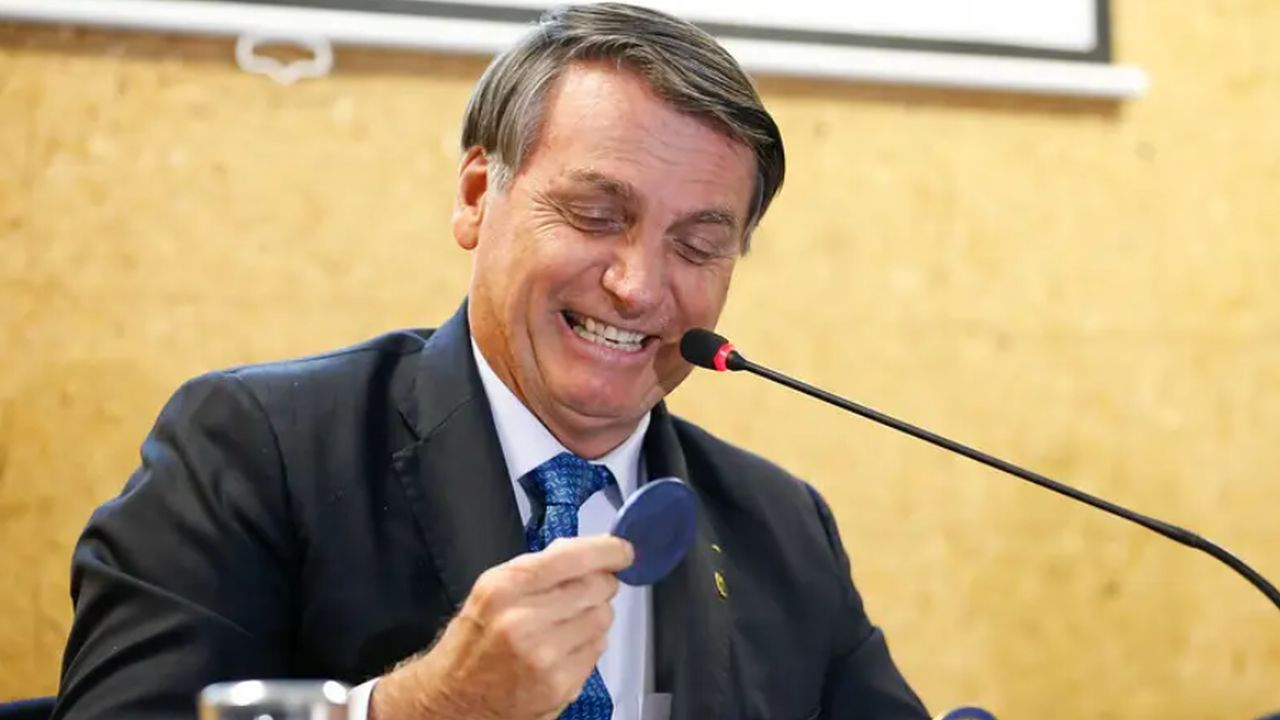 A imagem de Bolsonaro com nióbio