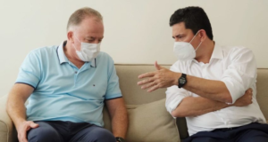 Moro se encontra com governador do PSB em café da manhã: “Visita cordial”