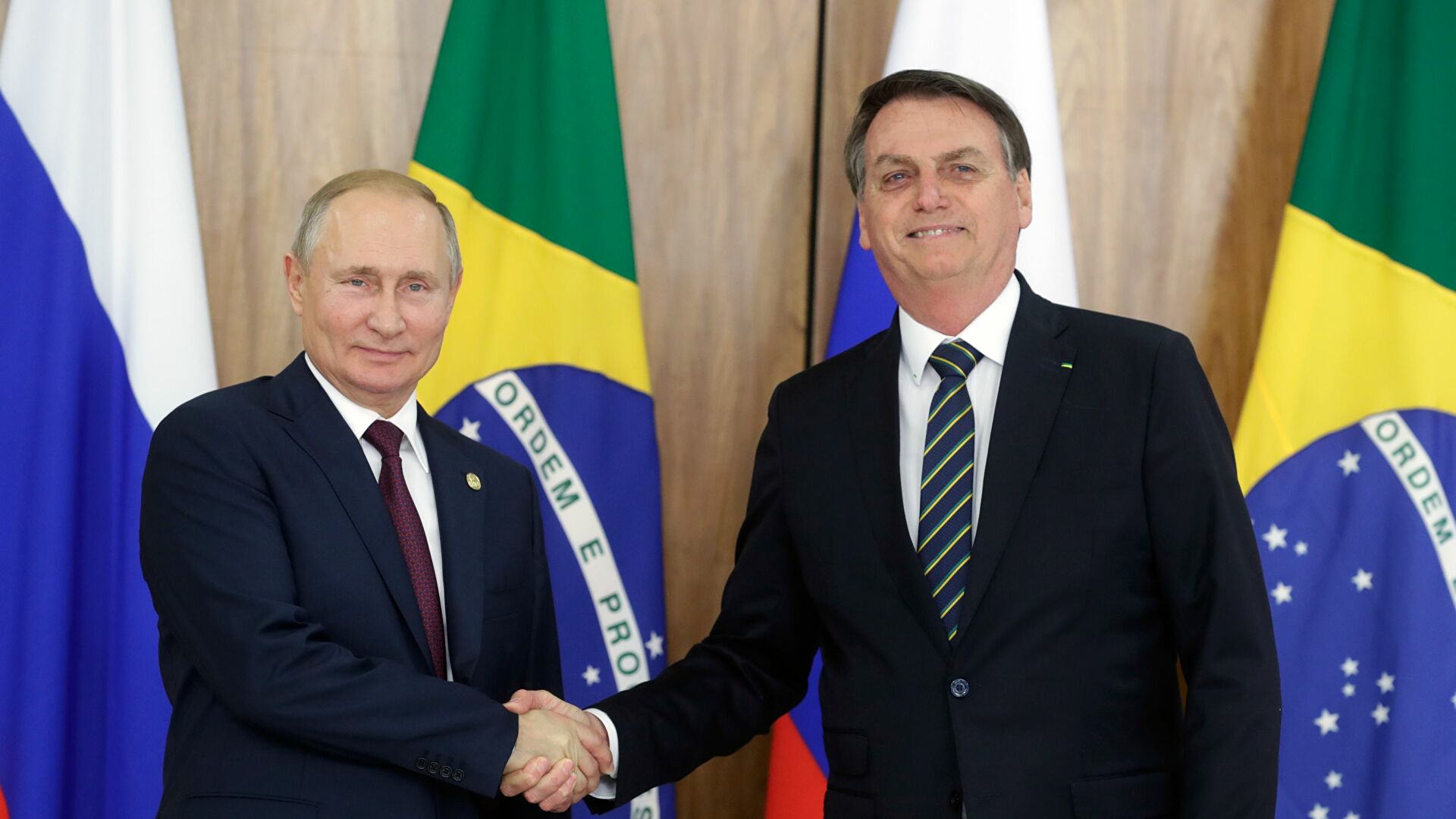 Putin faz pedido para Bolsonaro em relação à Covid-19