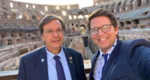 Gilson Machado e Mario Frias em viagem à Roma durante a 1ª Conferência de Ministros da Cultura do G20, em agosto |