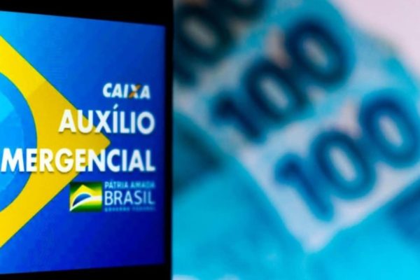 Celular com auxílio emergencial
