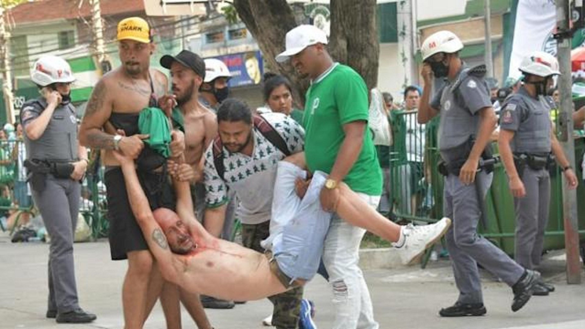 Morre torcedor do Palmeiras baleado em briga em frente ao Allianz Parque