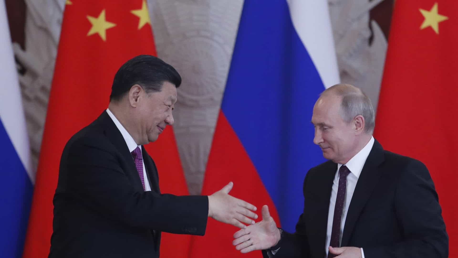 Presidente da China avisa Putin que apoia negociações entre Rússia e Ucrânia