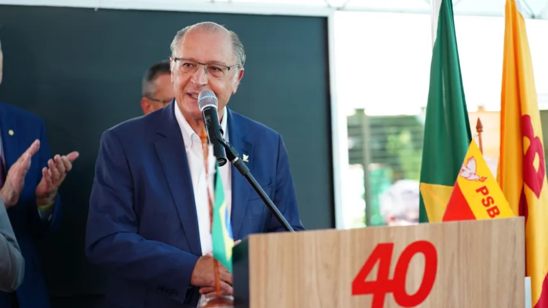 Geraldo Alckmin se filia ao PSB