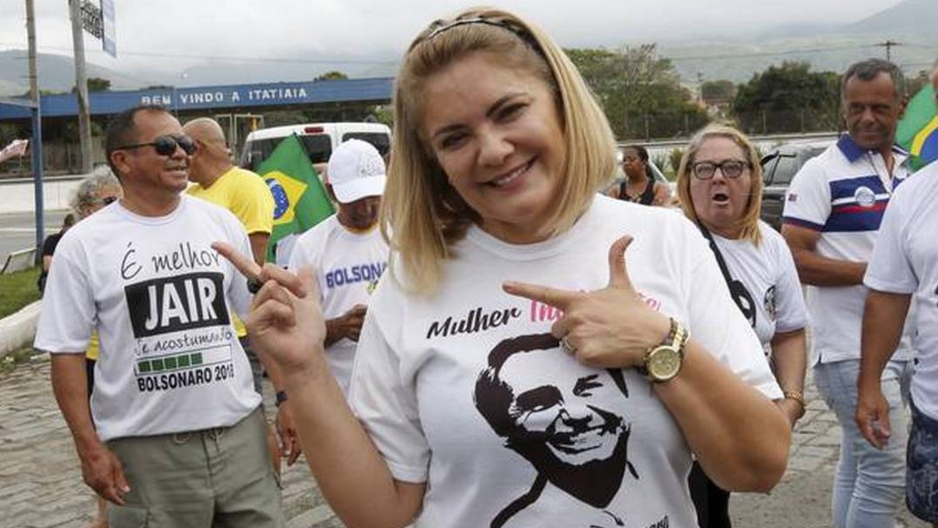 Ana Cristina Valle, ex-mulher de Bolsonaro