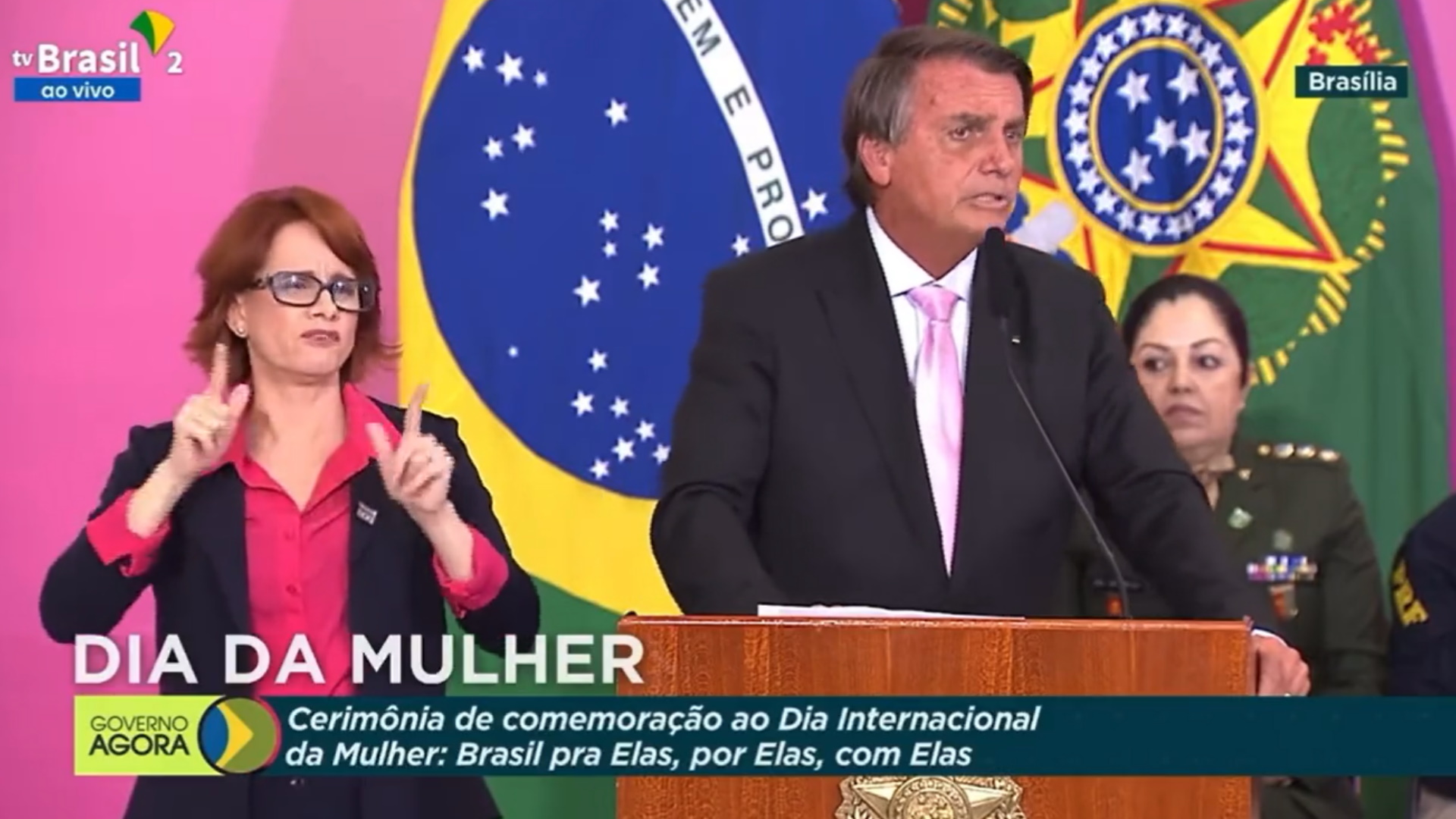 jair Bolsonaro fala sobre Dia Internacional das Mulheres