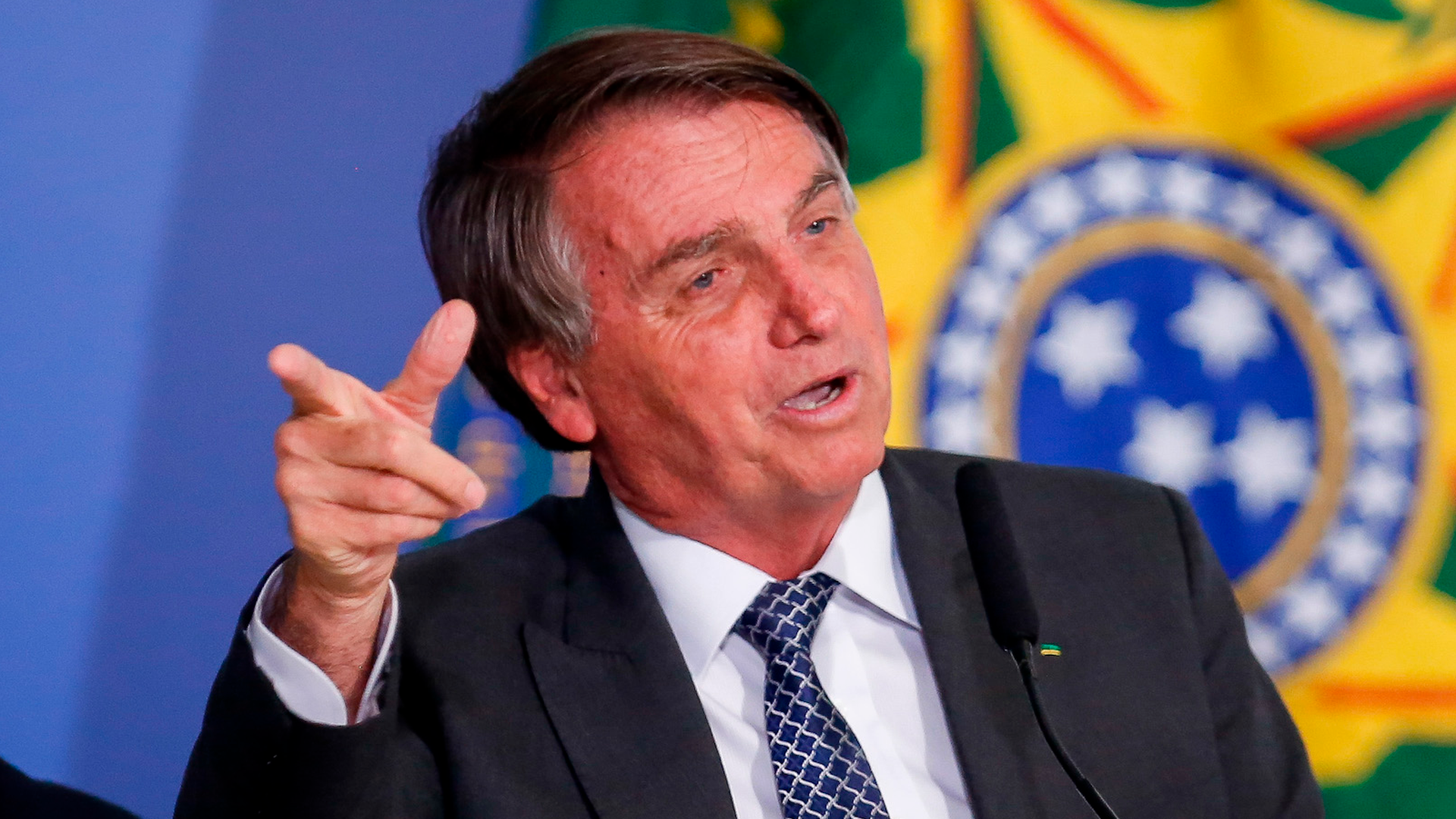 Bolsonaro discursando