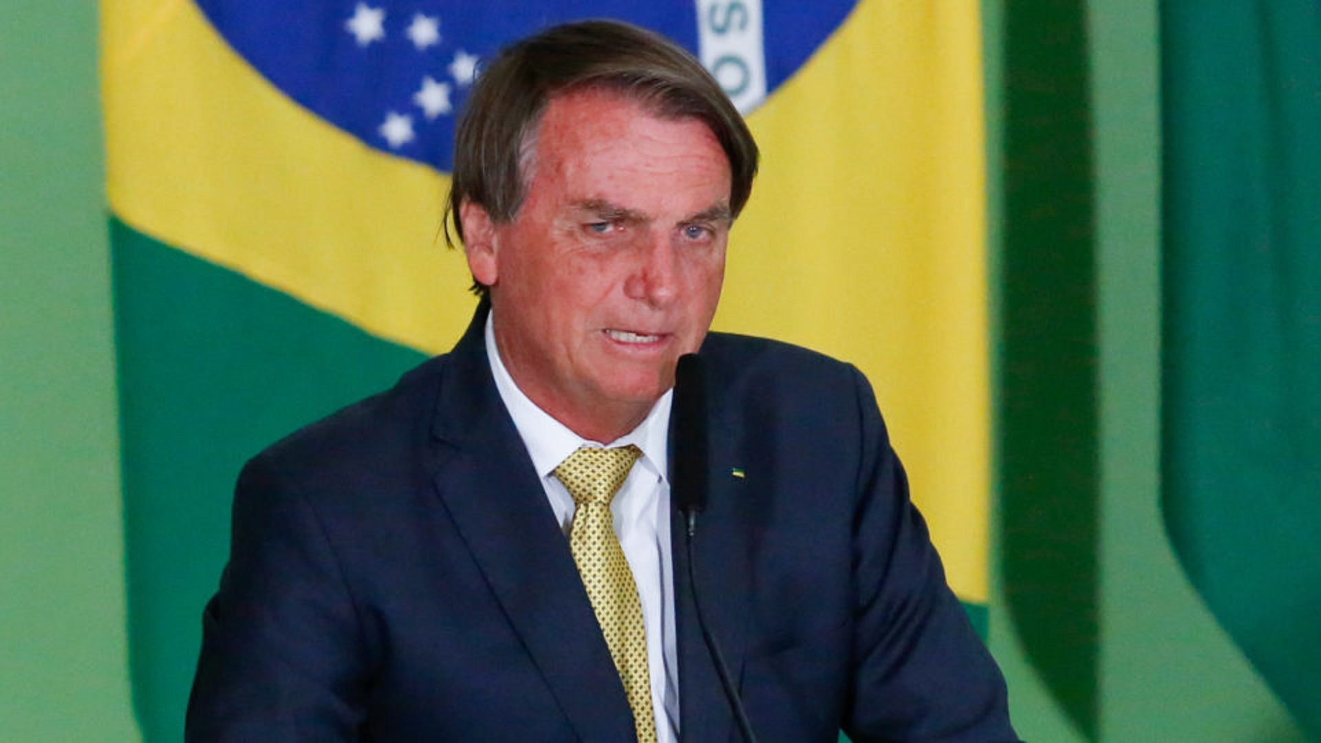 Bolsonaro decide lançar pré-candidatura