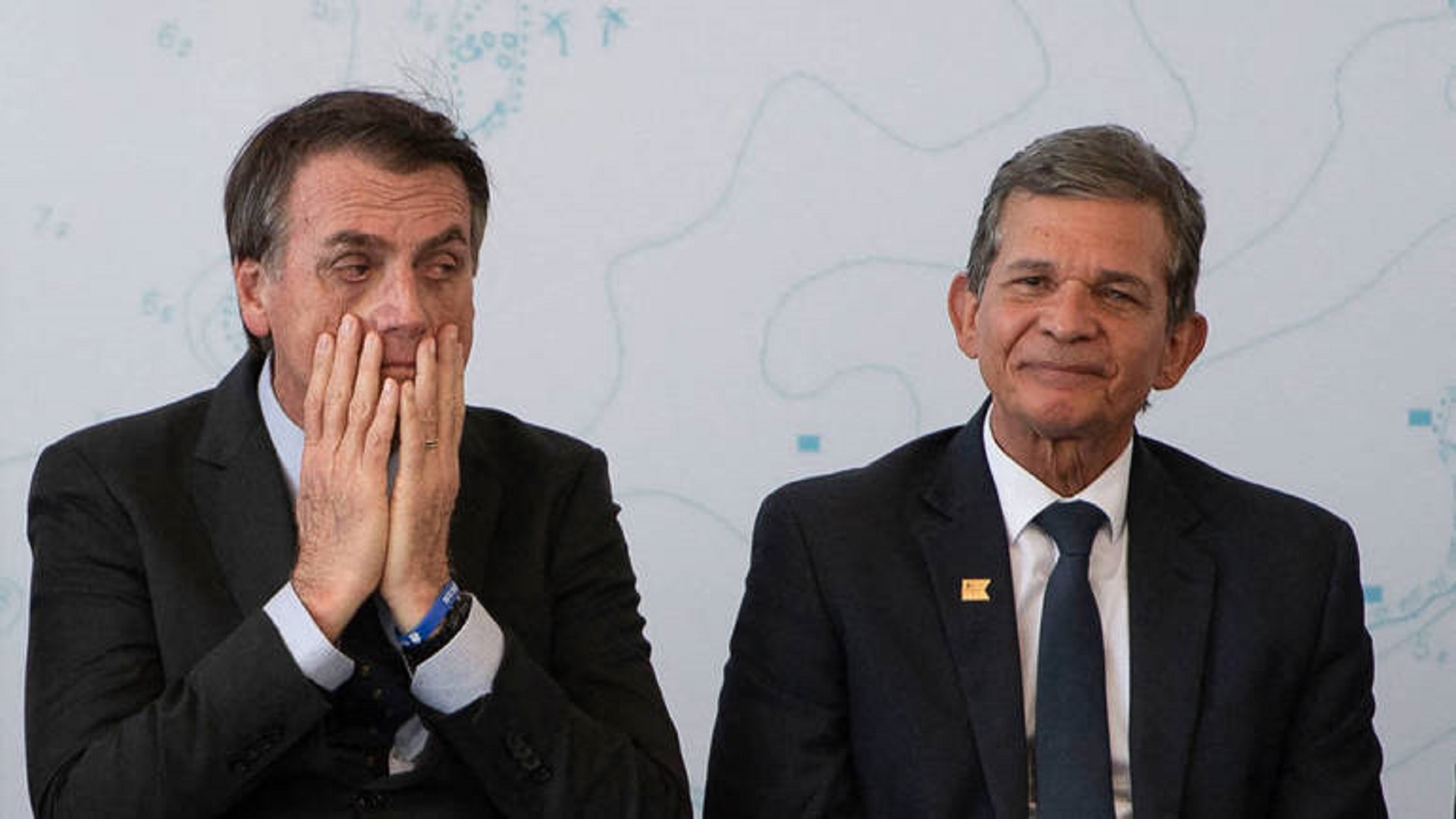 Bolsonaro decide demitir presidente da Petrobras