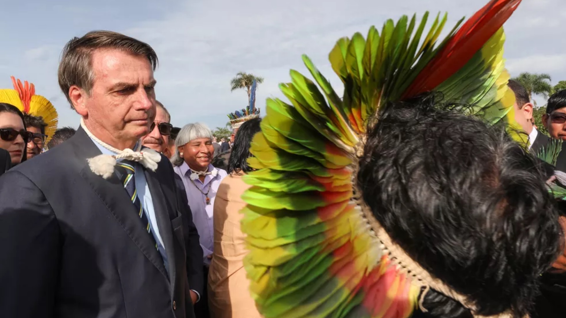 Bolsonaro e indígenas