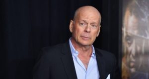 Bruce Willis interrompe carreira