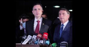 O presidente do Senado, Rodrigo Pacheco (DEM-MG), e o presidente Jair Bolsonaro.