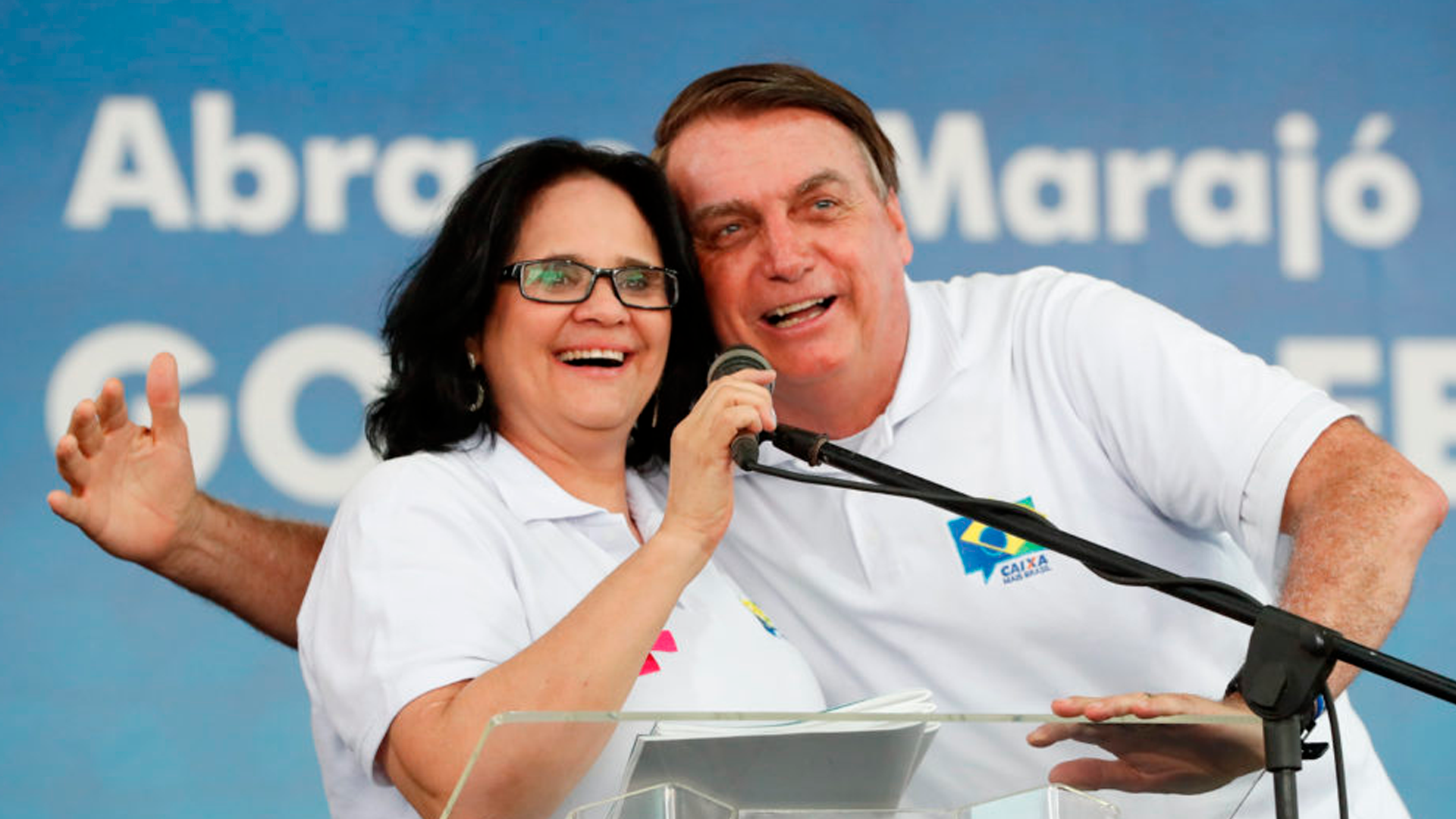 Ministra Damares Alves e Bolsonaro