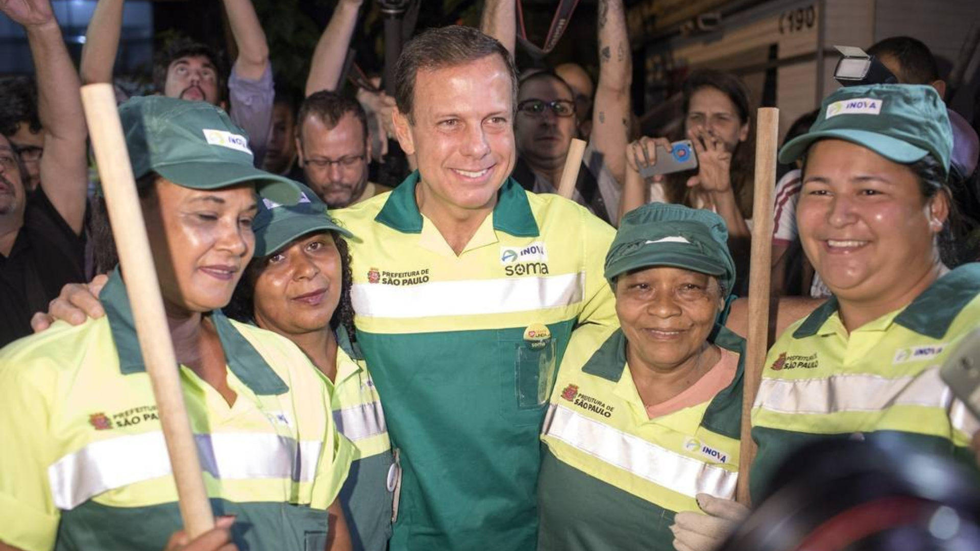 Doria com trabalhadores