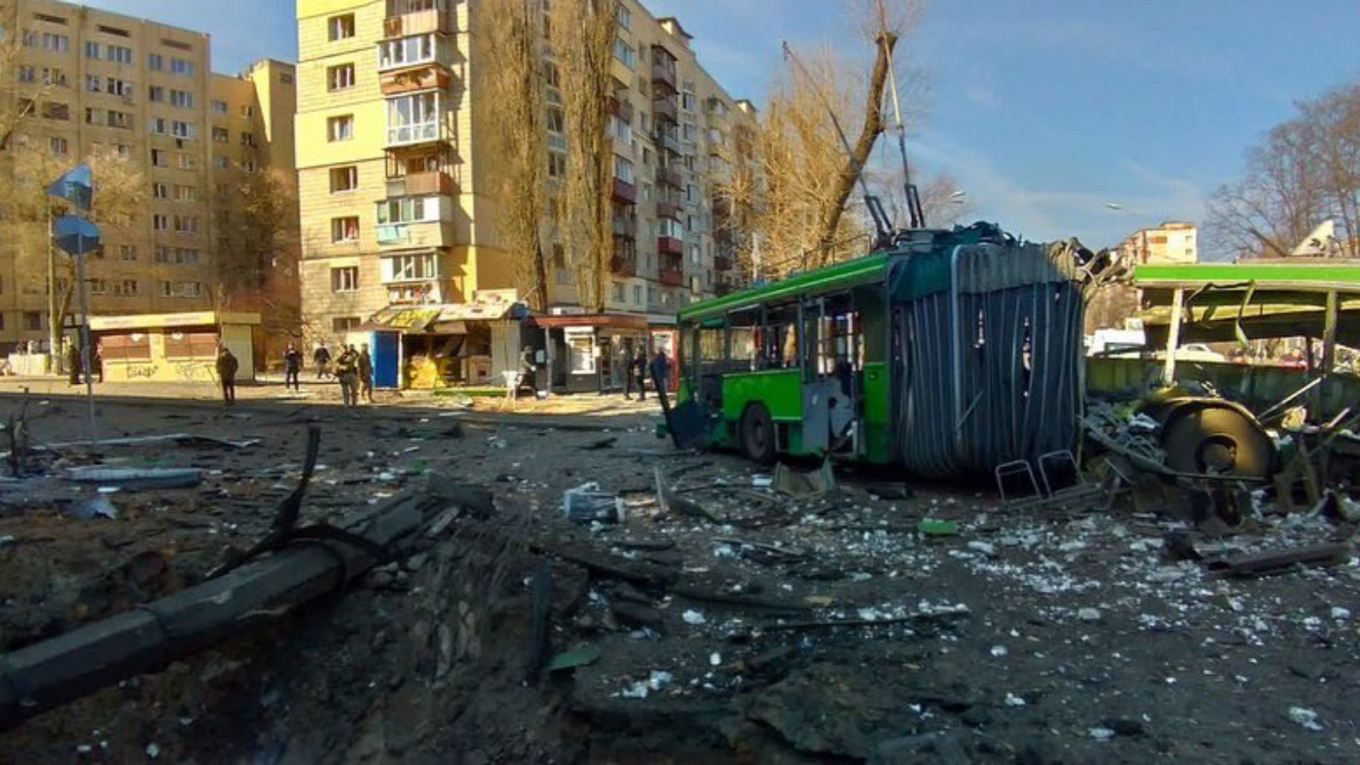 Prédio bombardeado em Kiev