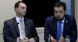 Flávio Bolsonaro e Cláudio Castro