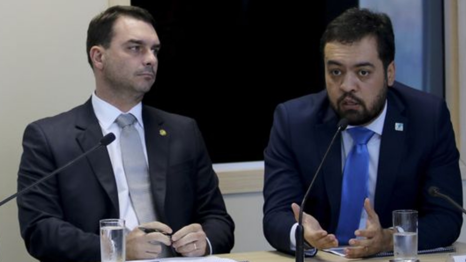 Flávio Bolsonaro e Cláudio Castro