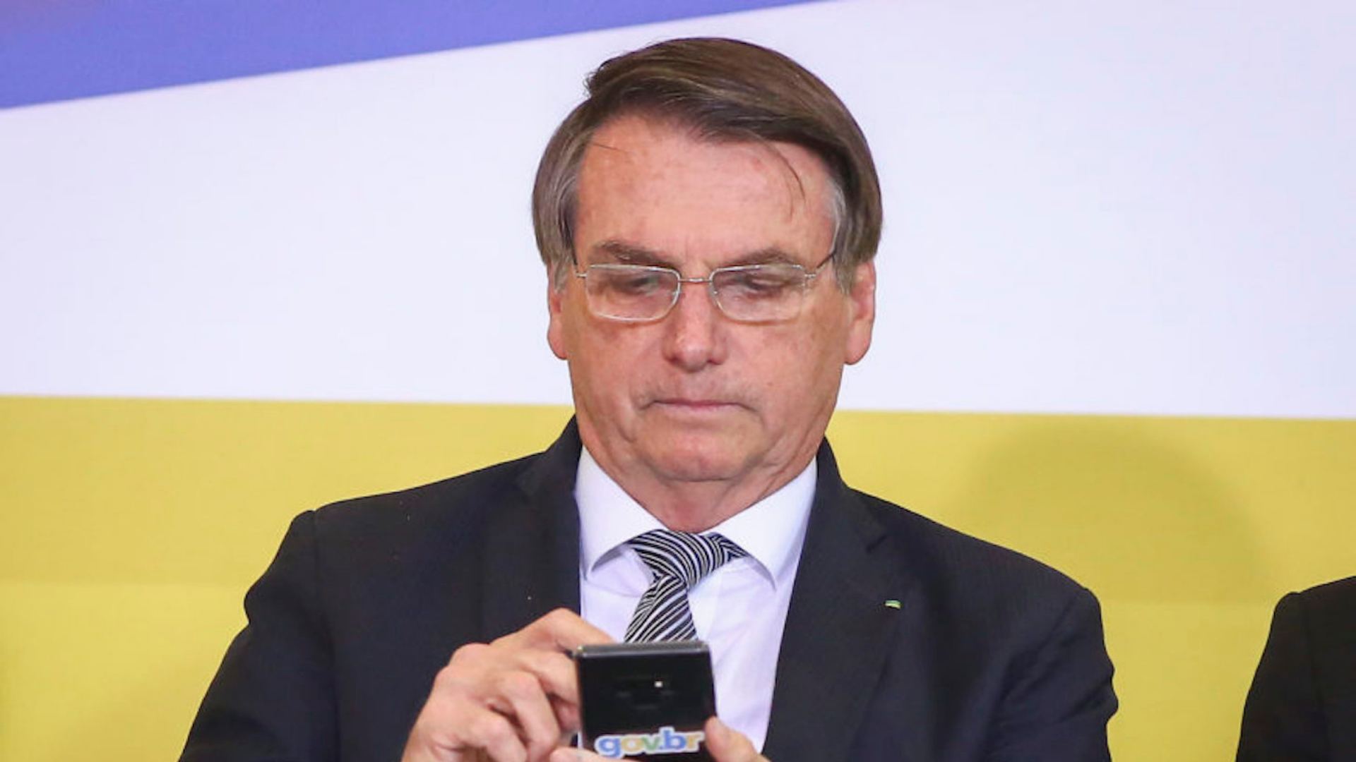 Estratégia falha: Bolsonaro faz campanha de governo através do Telegram