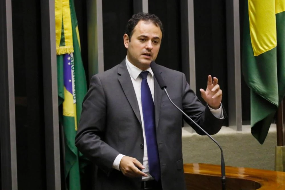 Glauber Braga