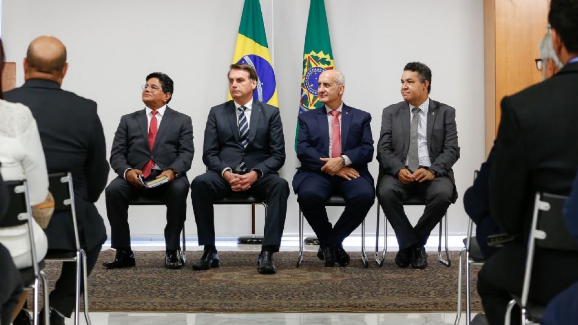 Bolsonaro com pastores no Palácio do Planalto