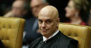 Moraes suspende decreto de Bolsonaro