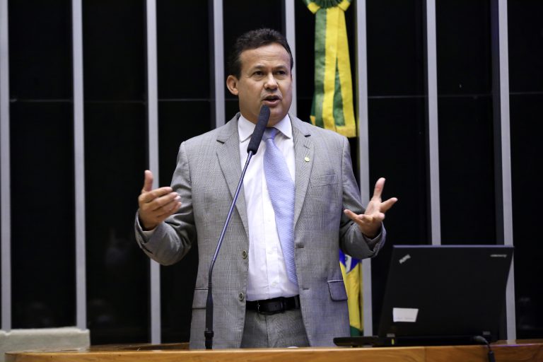 Deputado Neucimar Fraga