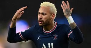 Neymar é acusado de treinar alcoolizado