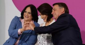 Damares Alves, Michelle Bolsonaro e Jair Bolsonaro