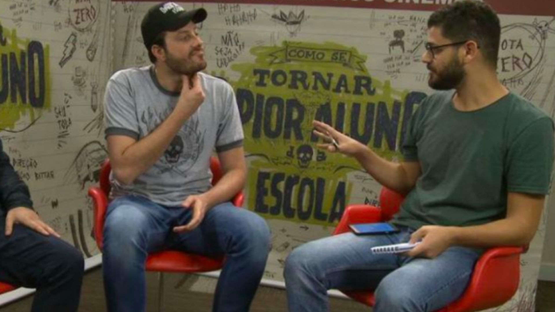 Danilo Gentili não gostou desta entrevista nem da crítica publicada depois, atacou o jornalista e a Folha o demitiu