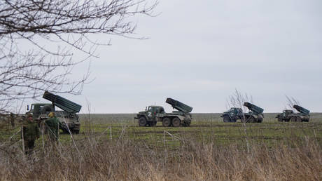 Imagem de tanques de guerra na Ucrânia