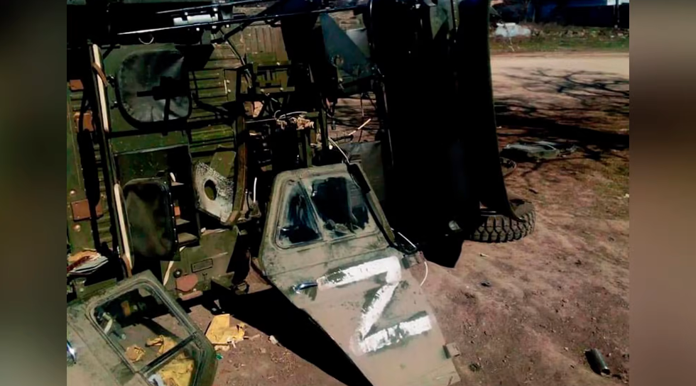 Equipamentos militares da Ucrânia com um "Z" pintado; Governo Bolsonaro negou assinar carta