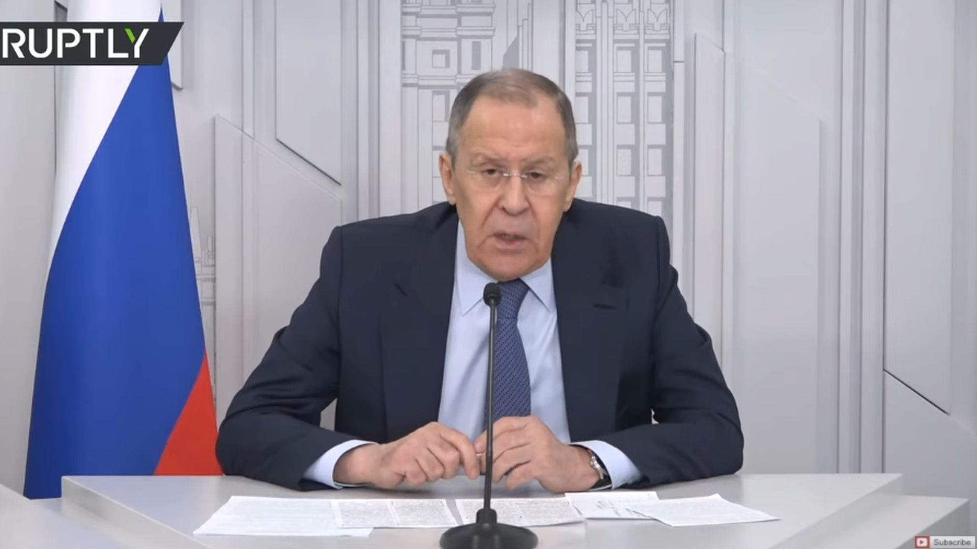 Lavrov diz que "políticos ocidentais pensam em guerra nuclear, não os russos"