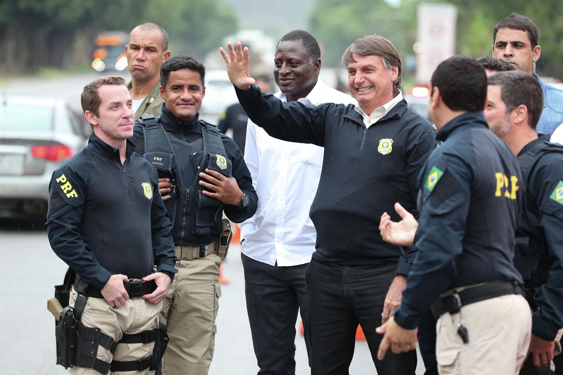 Policiais se mobilizam contra promessas não cumpridas de Bolsonaro