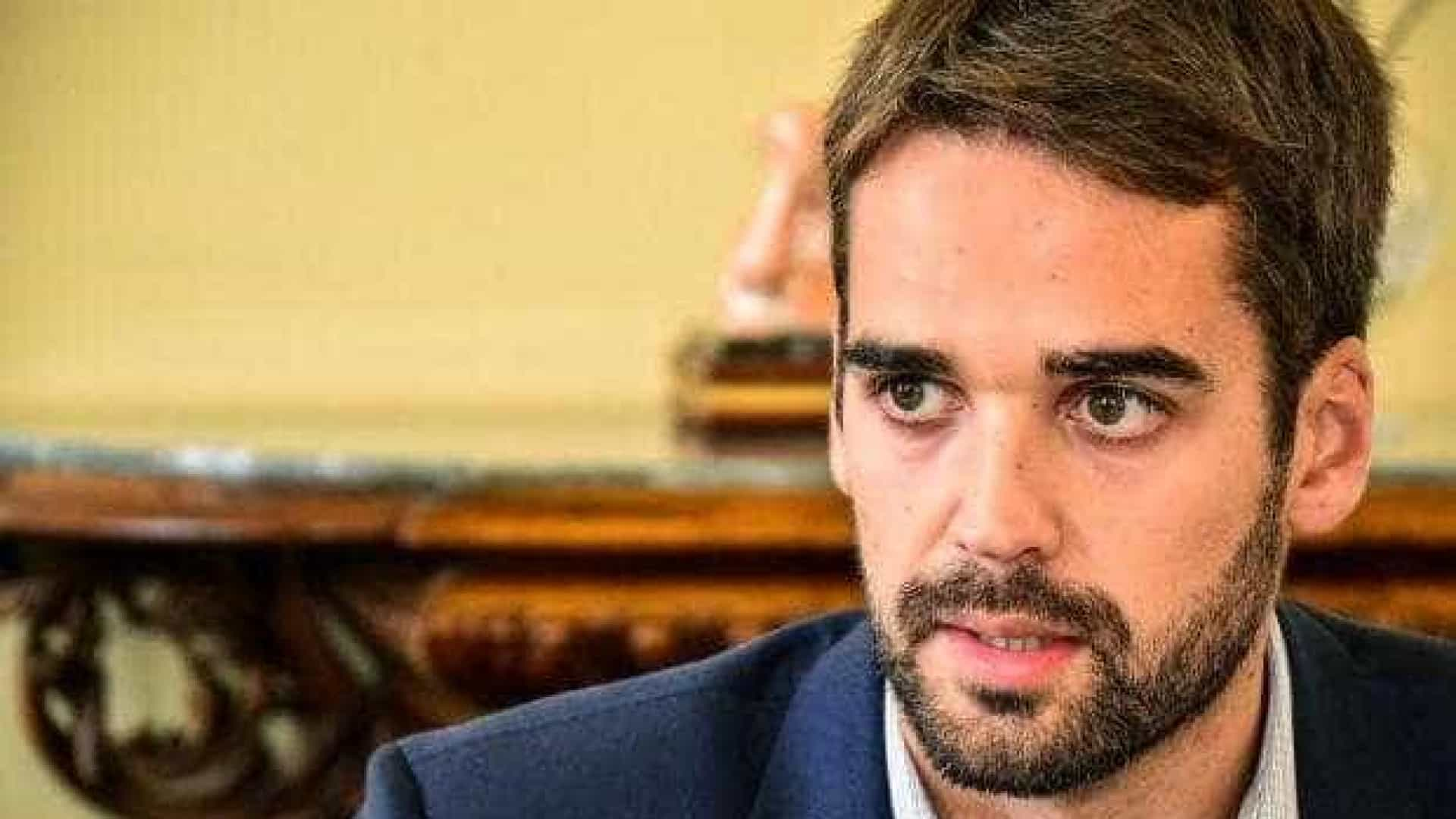 Eduardo Leite vira alternativa da terceira via